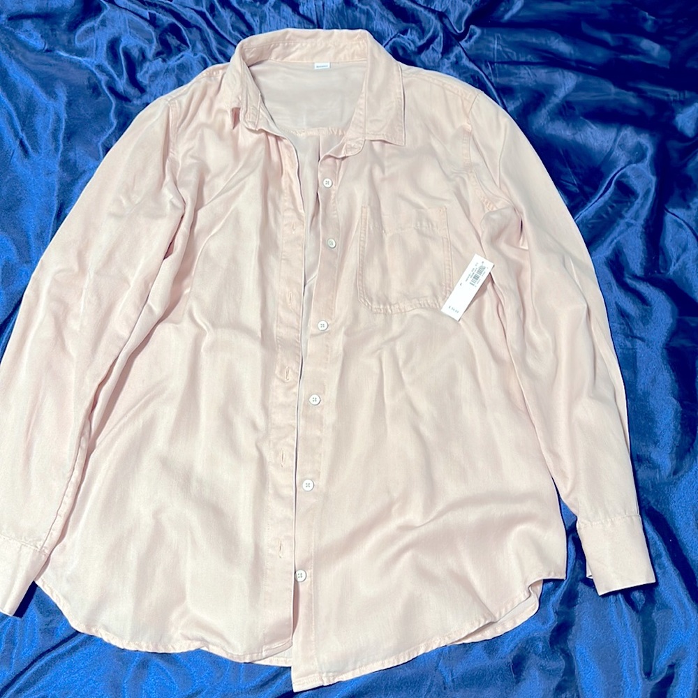 Old Navy Women’s Pink Button Top